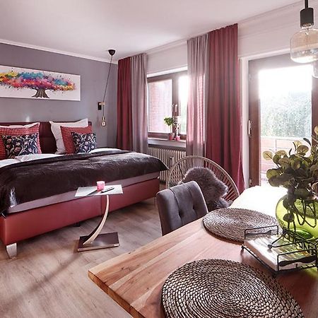 Katarinas House Mit 2 Fewo Stilvoll, Gemuetlich & Zentral Boxspringbett, Parkplatz, Balkon Oder Garten Moers Exterior photo