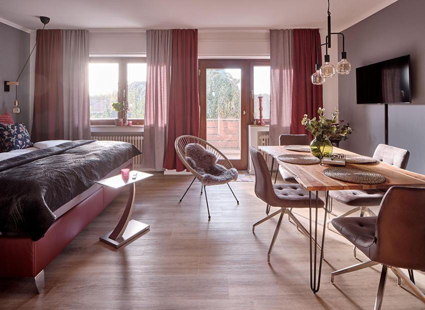 Katarinas House Mit 2 Fewo Stilvoll, Gemuetlich & Zentral Boxspringbett, Parkplatz, Balkon Oder Garten Moers Exterior photo